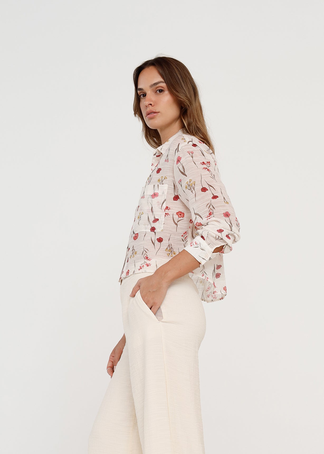 Camisa de flores con bolsillo - Amarillo 14_011H336_AMA110510_3
