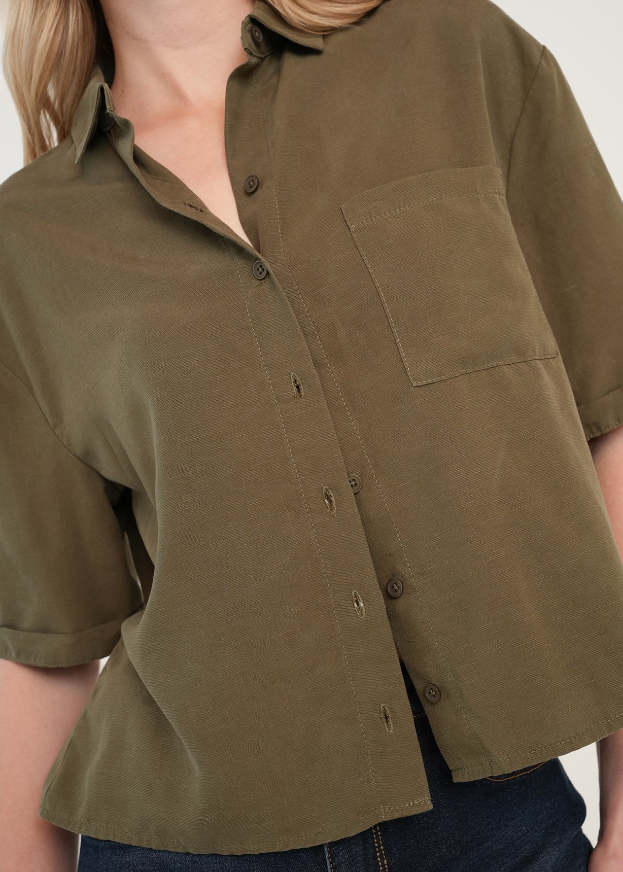 Camisa clásica con bolsillo - Verde 14_011H340_VER150522_4