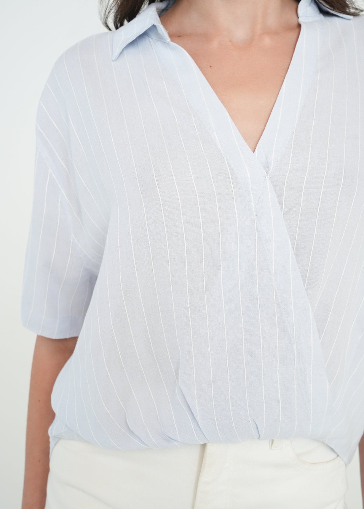 Camisa con rayas - Azul 14_011H372_AZU144110_4