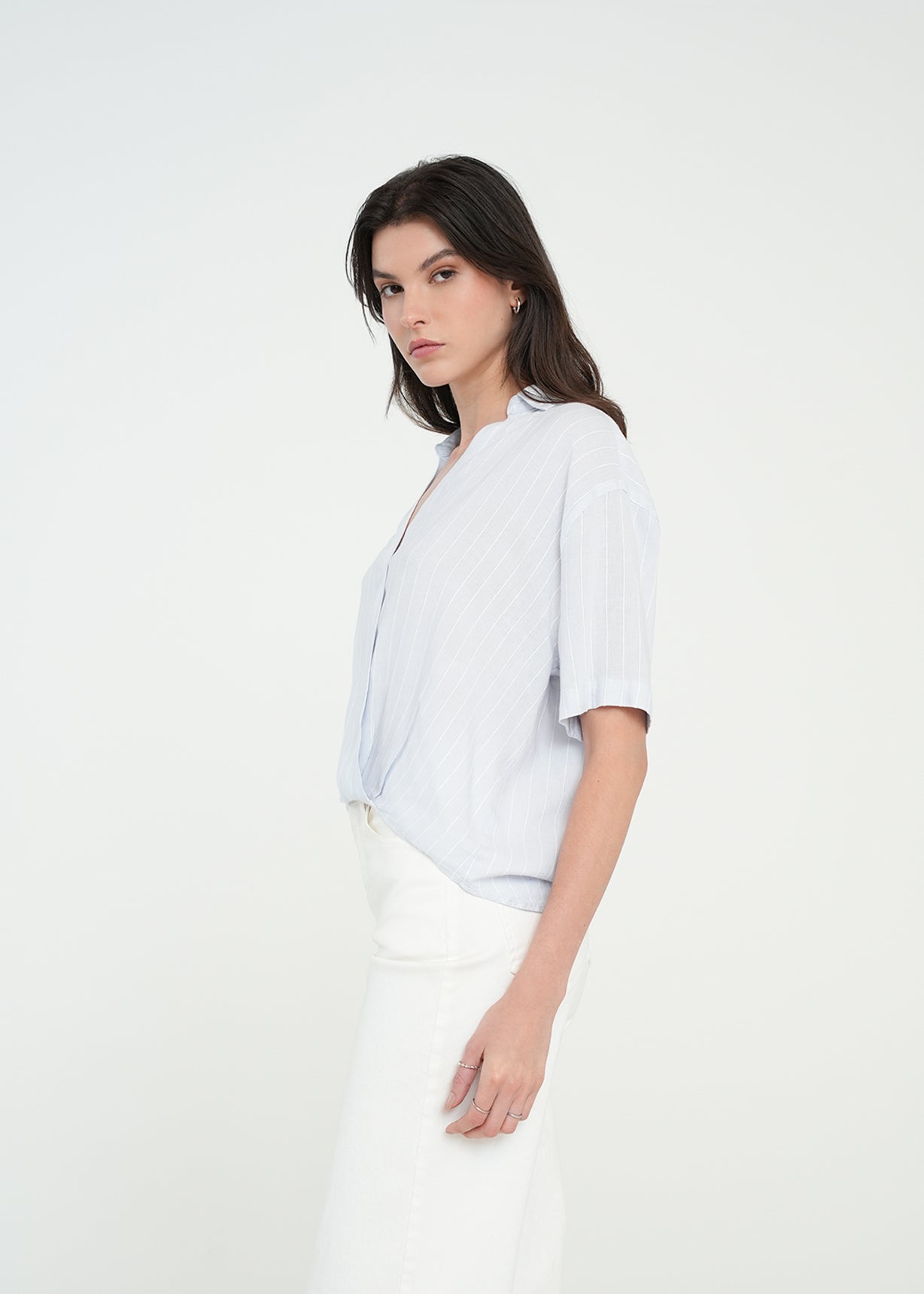 Camisa con rayas - Azul 14_011H372_AZU144110_5