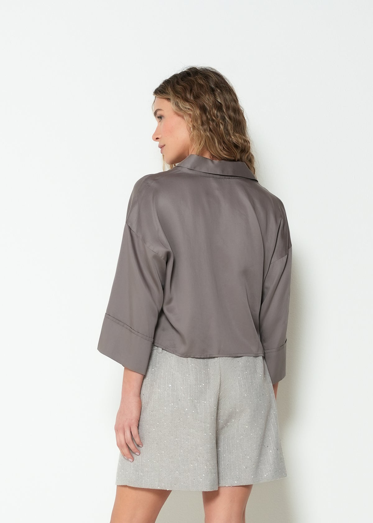 Camisa oversize manga 3-4 cuello en V - Gris 14_013H325_GRI181210_7