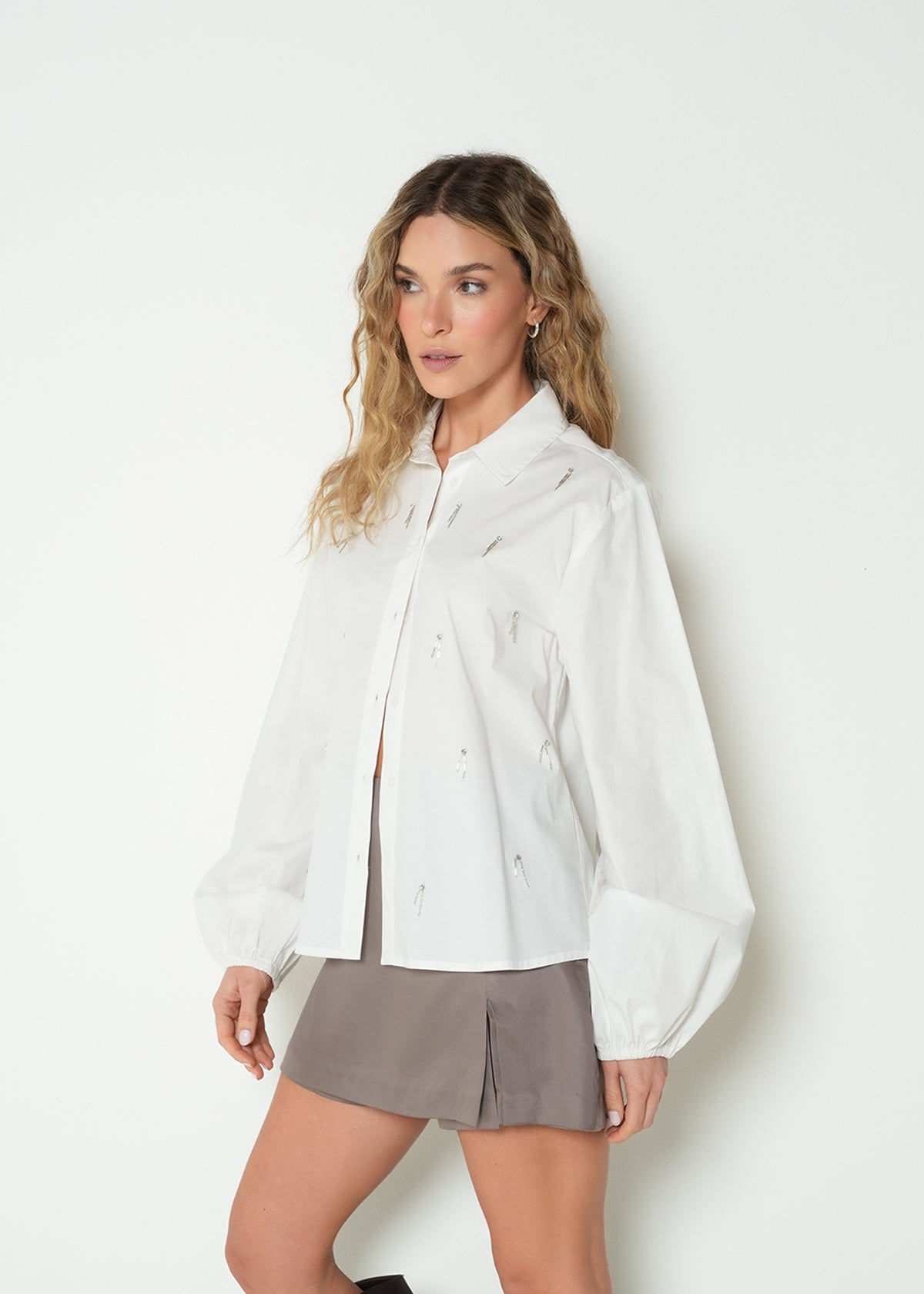 Camisa regular manga larga cuello clásico - Crudo 14_013H378_CRU110605_5