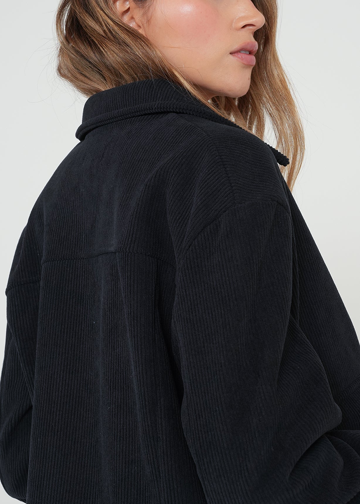Chaqueta en corduroy con botones - Negro 14_021H033_NEG193909_6