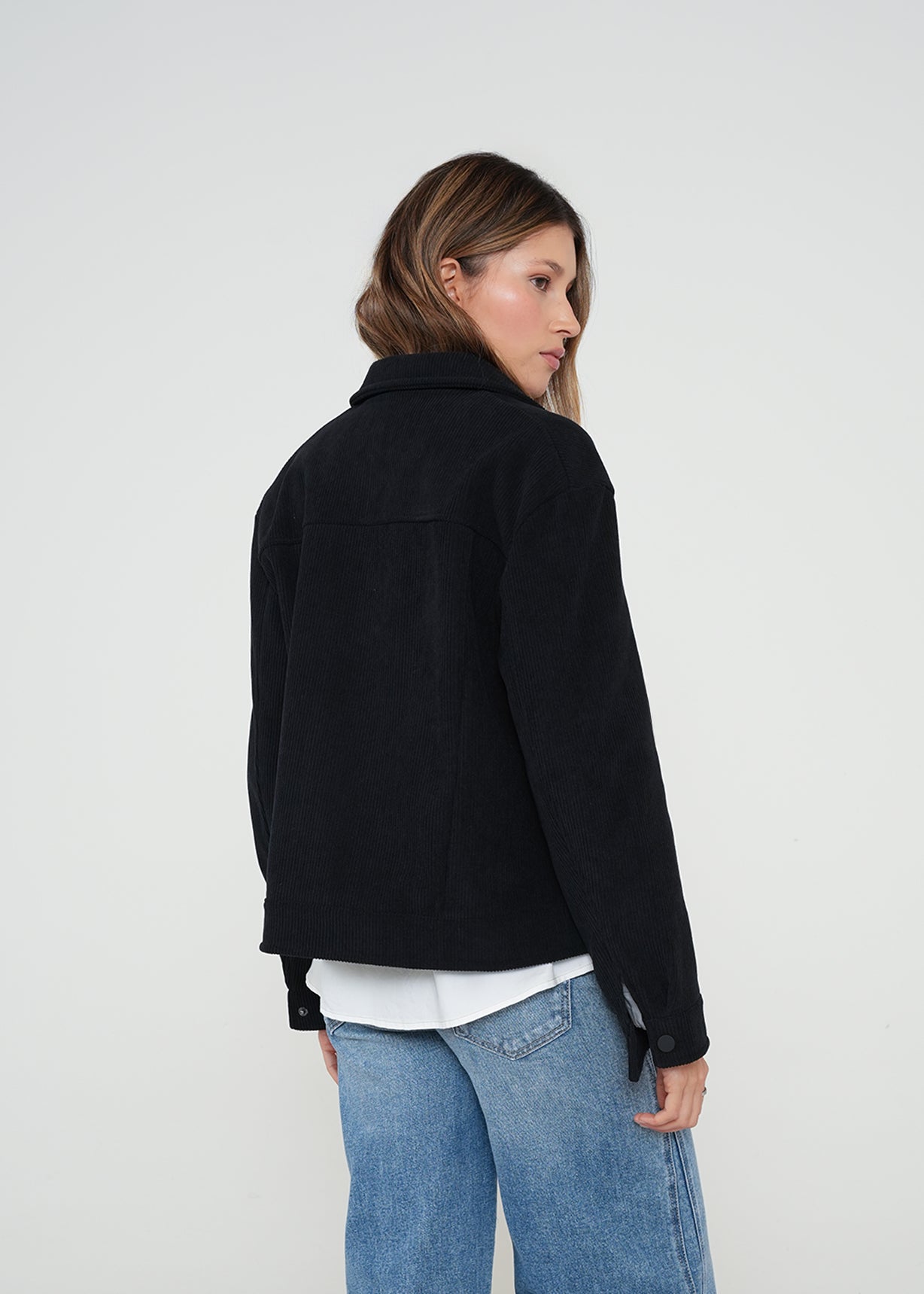Chaqueta en corduroy con botones - Negro 14_021H033_NEG193909_7