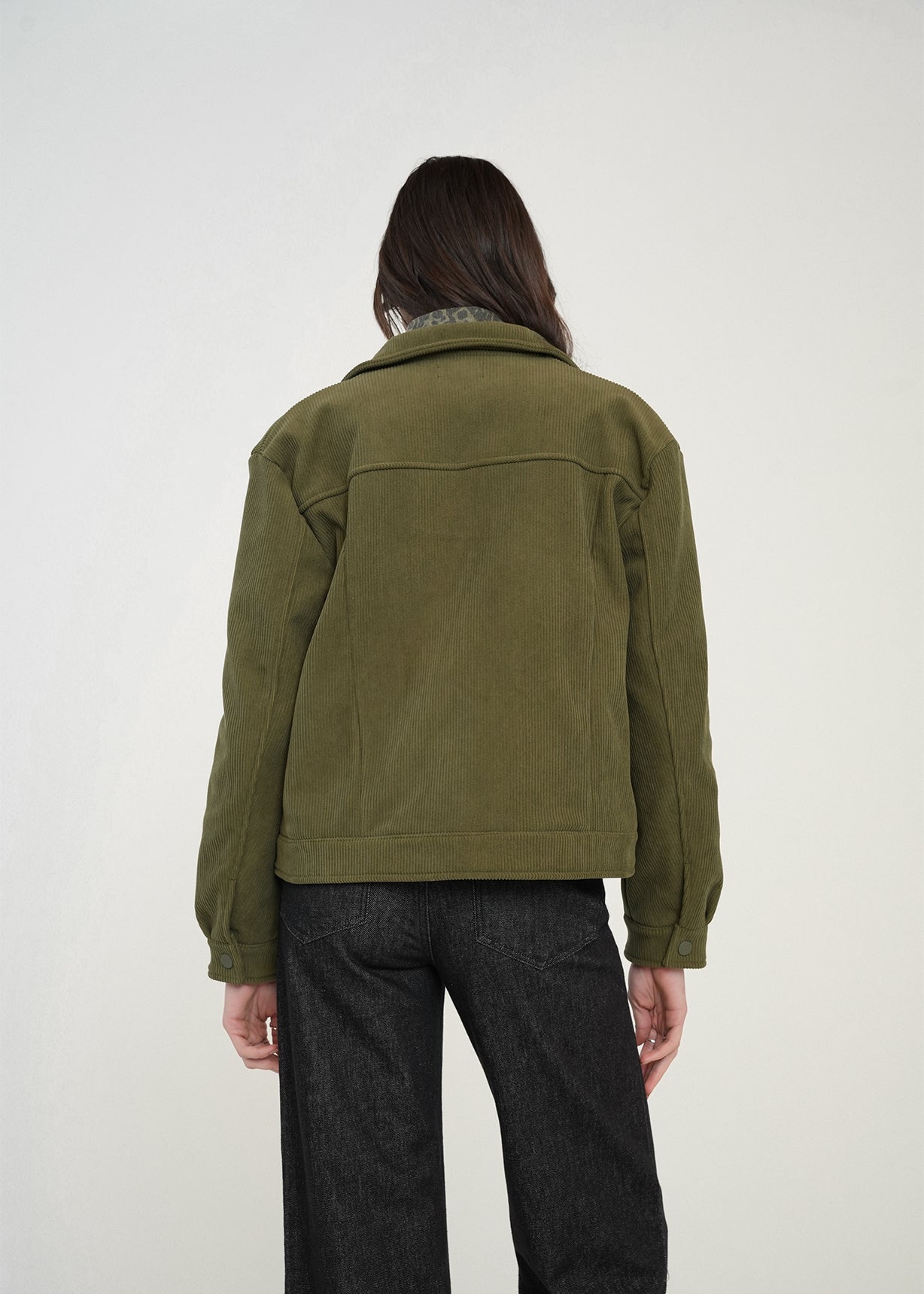 Chaqueta en corduroy con botones - Verde 14_021H033_VER190515_7