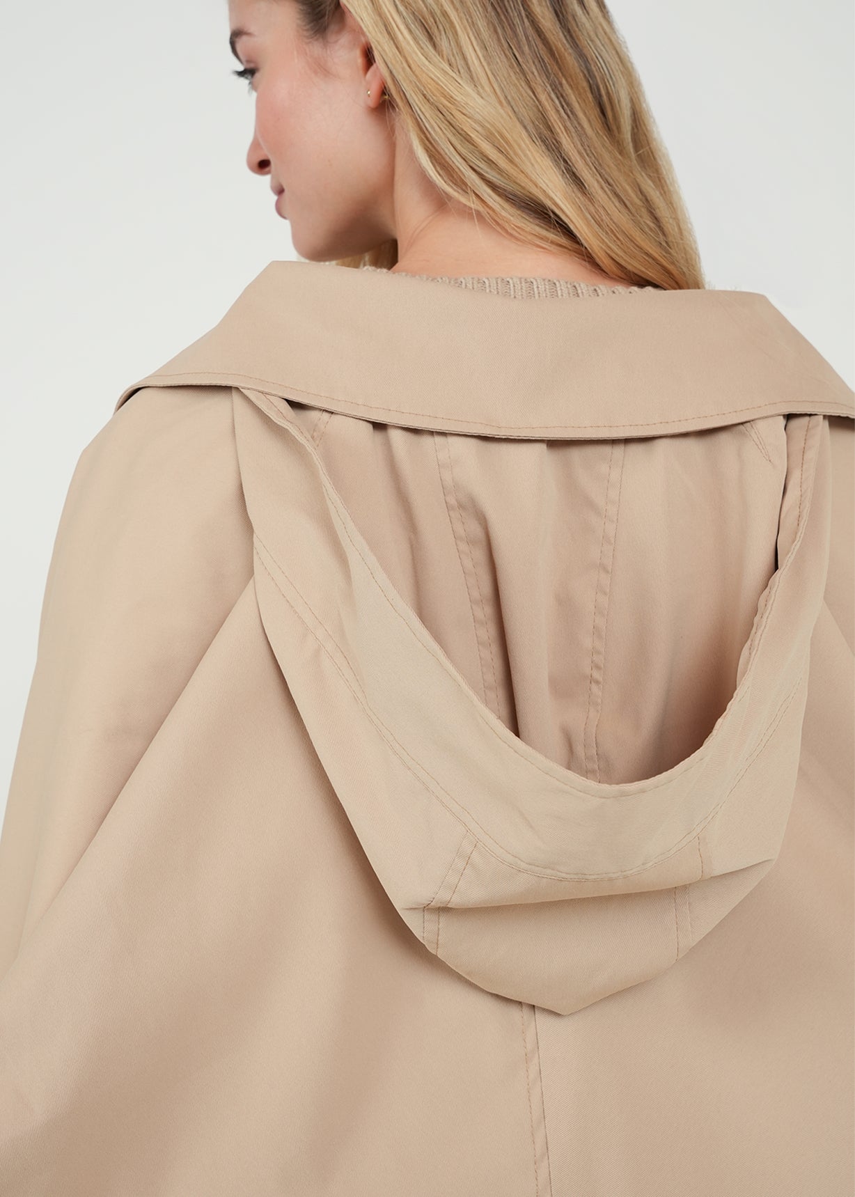 Chaqueta corta con capucha - Beige 14_022H056_BEI161010_6