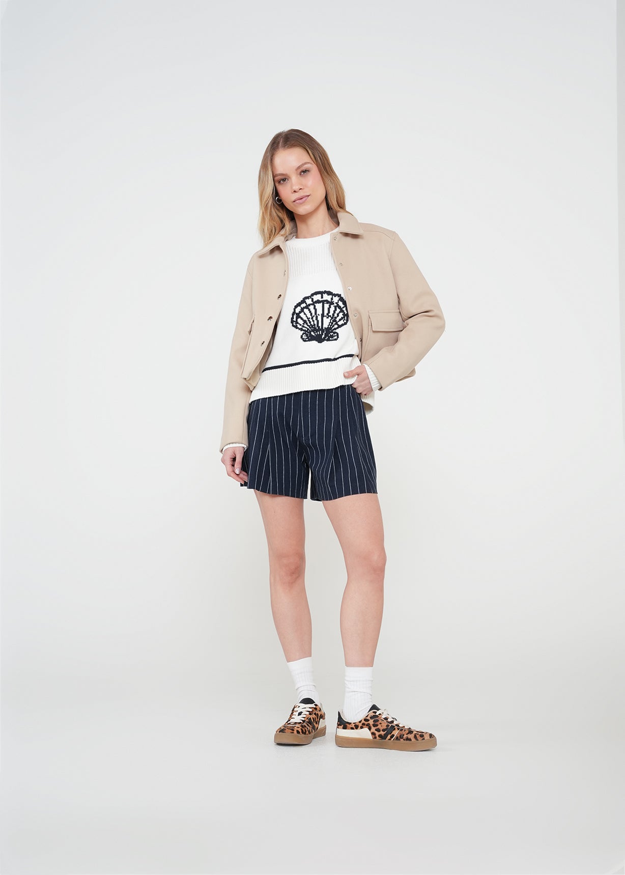 Chaqueta corta con botones - Beige 14_022H068_BEI151307_5