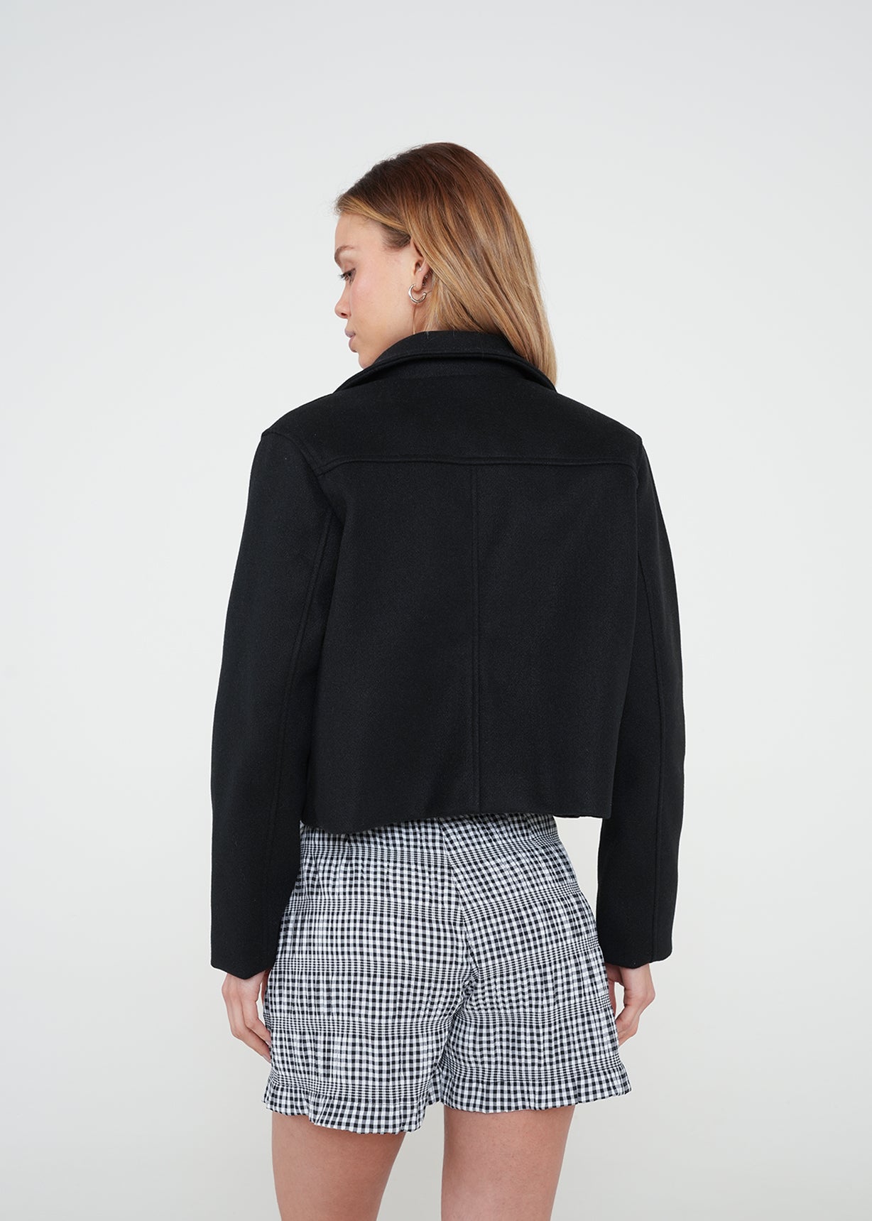 Chaqueta corta con botones - Negro 14_022H068_NEG193909_7