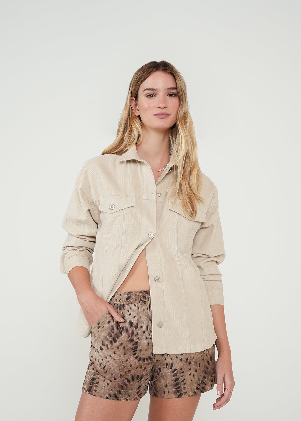 Chaqueta larga con bolsillos - Beige 14_022H360_BEI161010_0