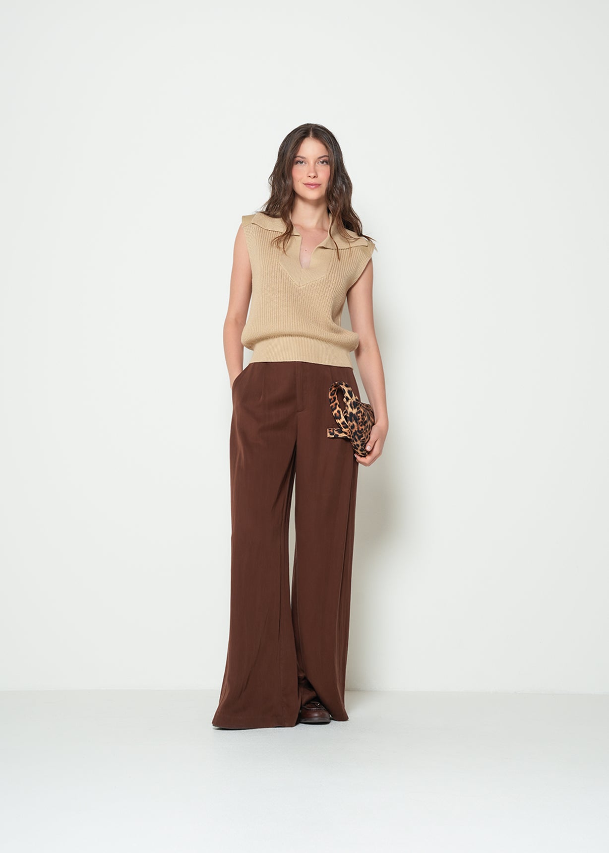 Pantalón palazzo tiro súper alto - Café 14_032H385_CAF191218_3