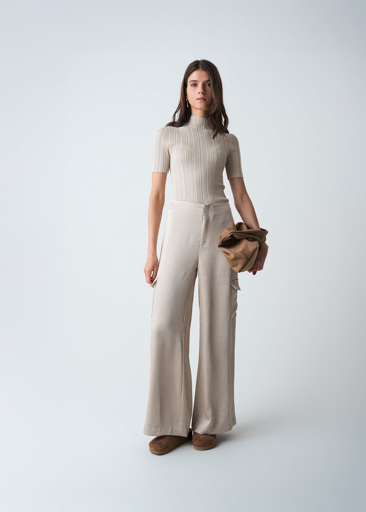 Pantalón Palazzo con bolsillos tipo cargo - Beige 14_033G377_BEI131012_3