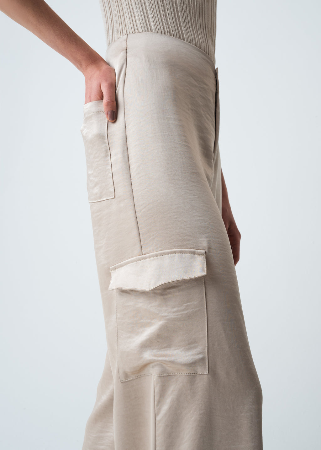 Pantalón Palazzo con bolsillos tipo cargo - Beige 14_033G377_BEI131012_5