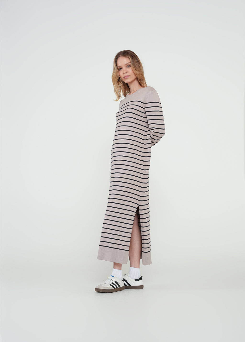 Vestido largo a rayas - Gris 14_072H006_GRI154503_4