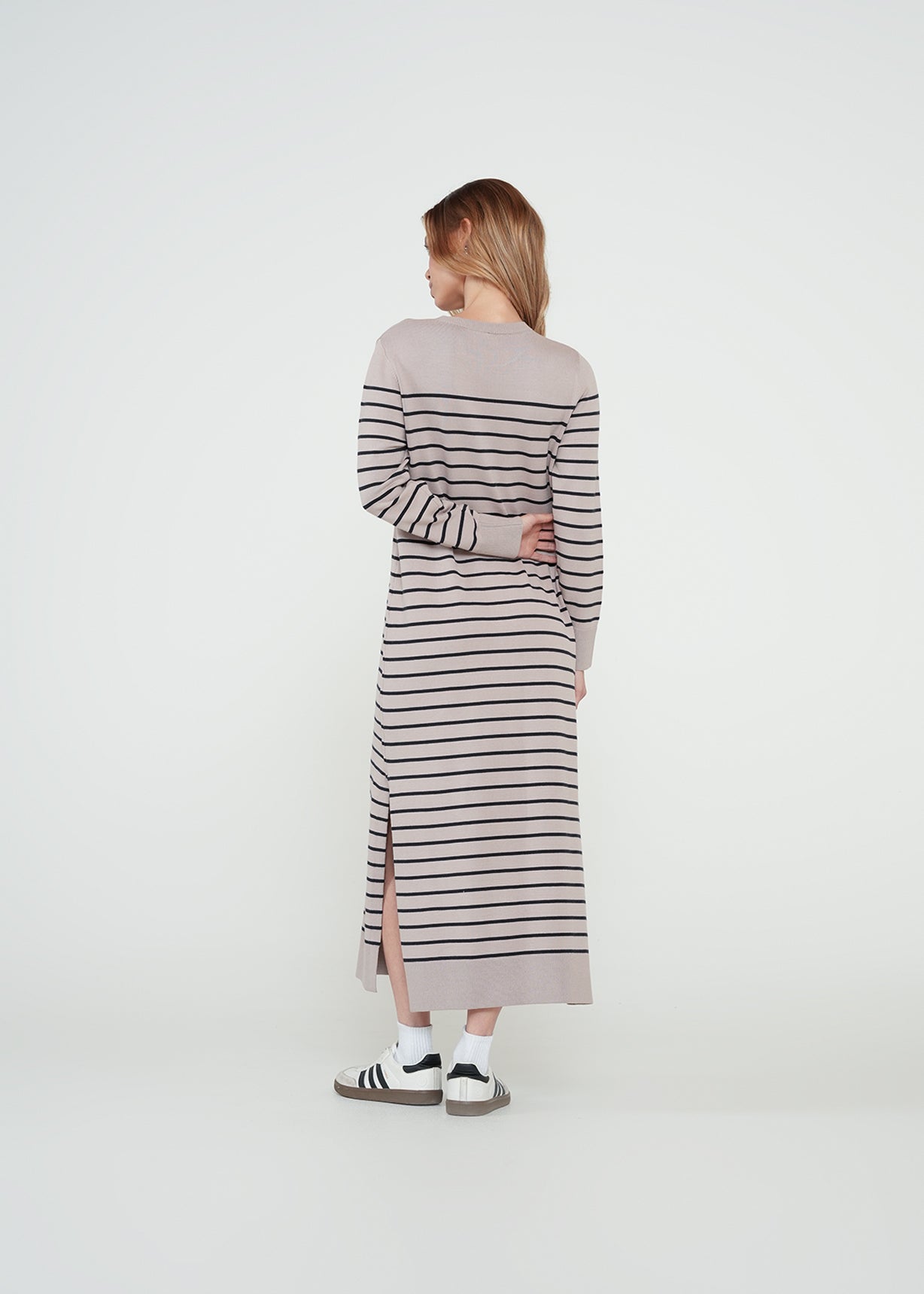 Vestido largo a rayas - Gris 14_072H006_GRI154503_7