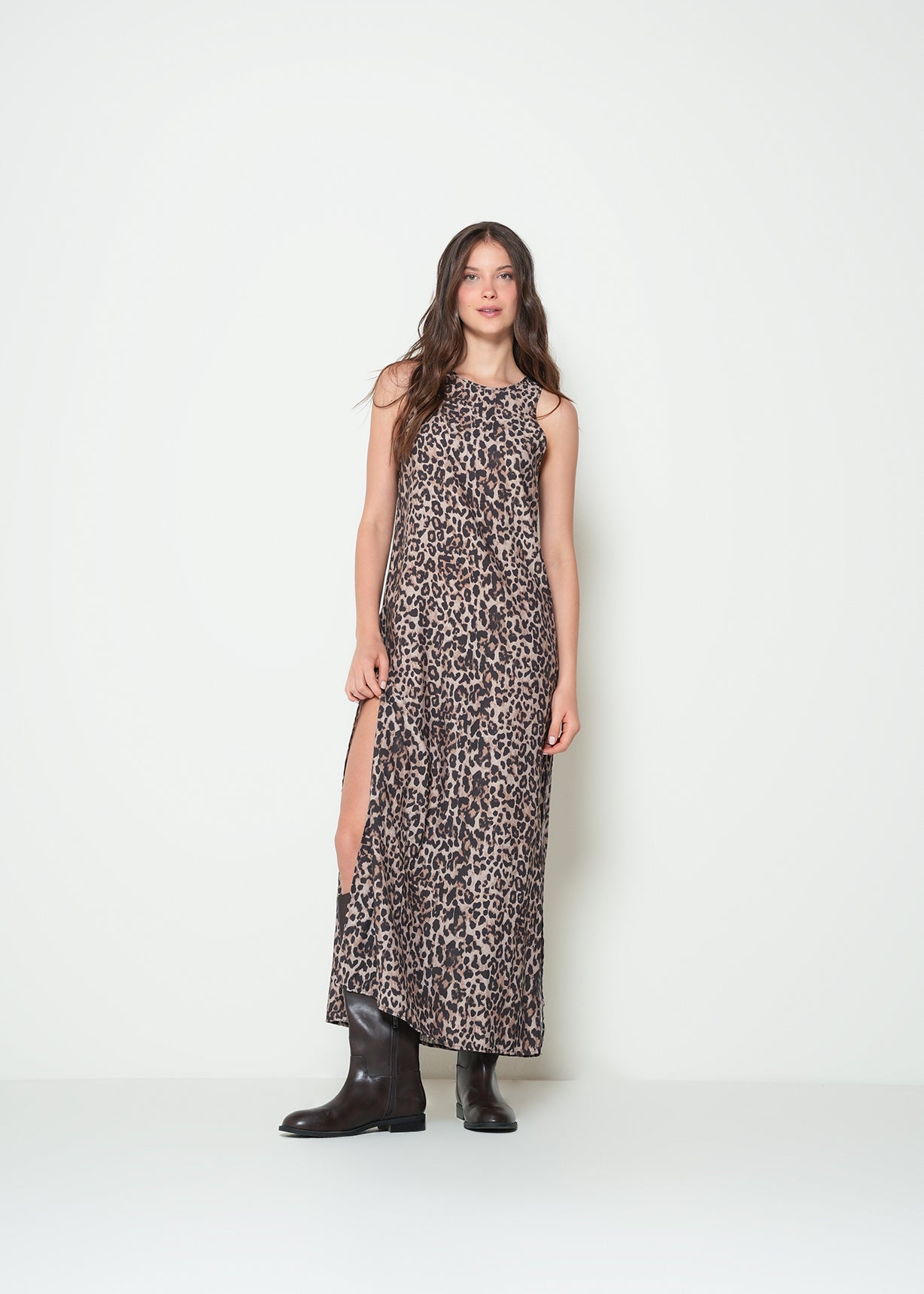 Vestido largo animal print - Beige 14_072H381_BEI161407_0