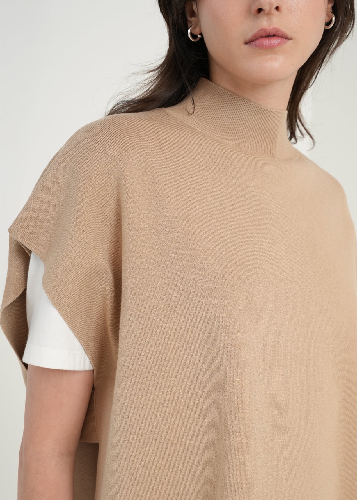 Camisa tejida tipo capa - Beige 14_081H047_BEI151114_4
