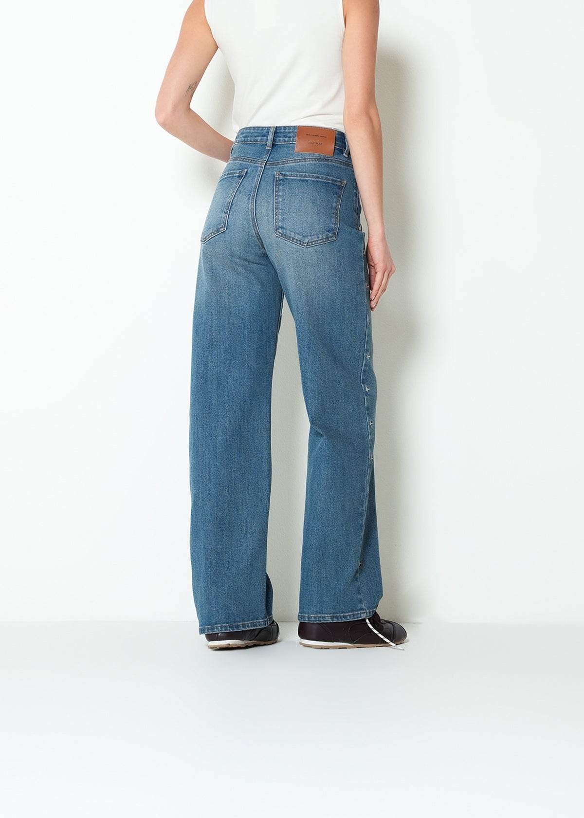 Jean straight tiro medio bordado - Azul 14_093H077_AZU183928_7