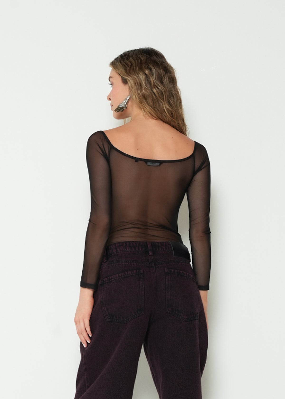 Camiseta slim manga larga cuello clásico - Negro 14_203H009_NEG193909_6