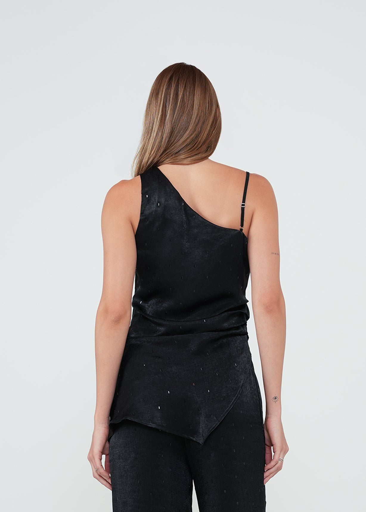 Camisa sisa cuello asimétrico - Negro 14_212H315_NEG193909_7