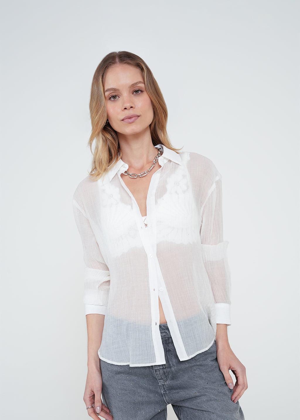 Camisa regular manga larga cuello en V - Crudo 14_212H316_CRU110605_3