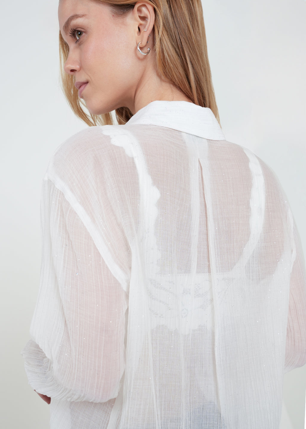 Camisa regular manga larga cuello en V - Crudo 14_212H316_CRU110605_6