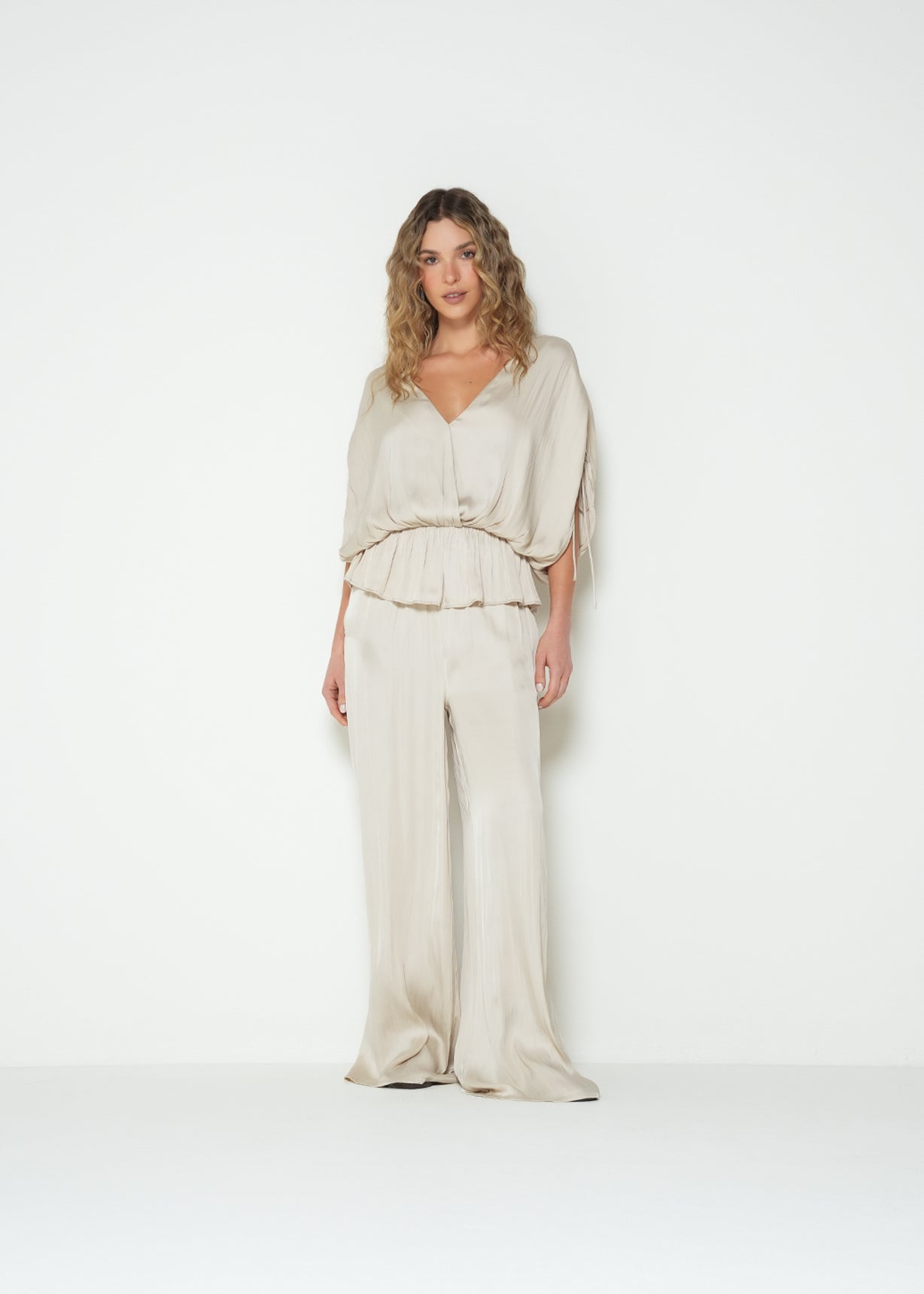 Camisa oversize manga 3-4 cuello en V - Beige 14_213H309_BEI141107_3
