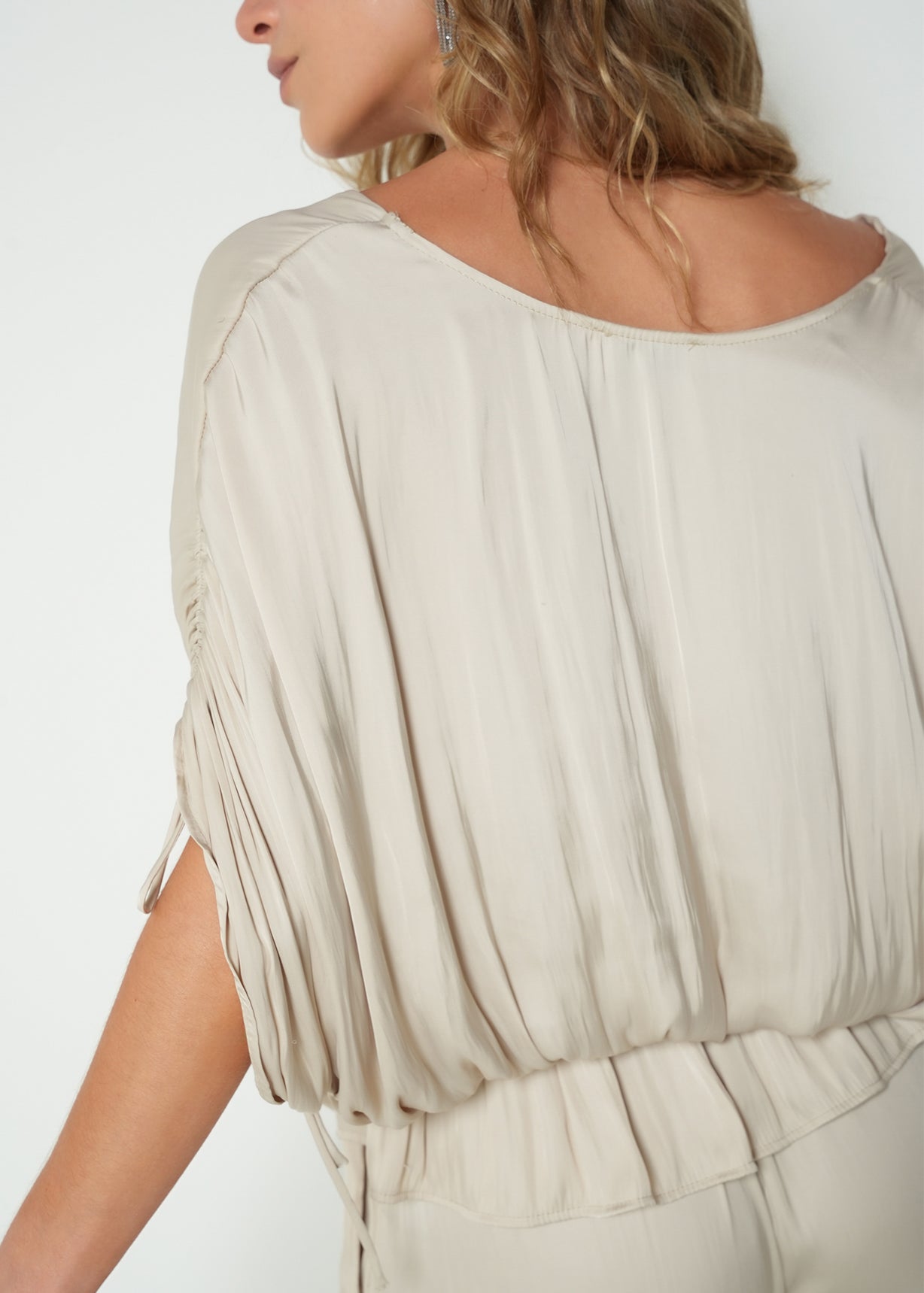 Camisa oversize manga 3-4 cuello en V - Beige 14_213H309_BEI141107_6