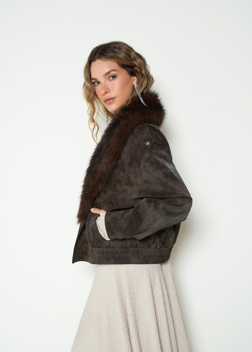 Chaqueta manga larga cuello en V - Chocolate 14_223H094_CHO190913_5