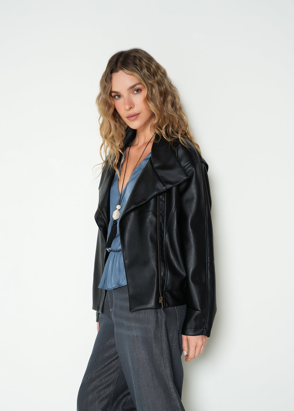 Chaqueta biker manga larga cuello alto - Negro 14_223H096_NEG193909_5