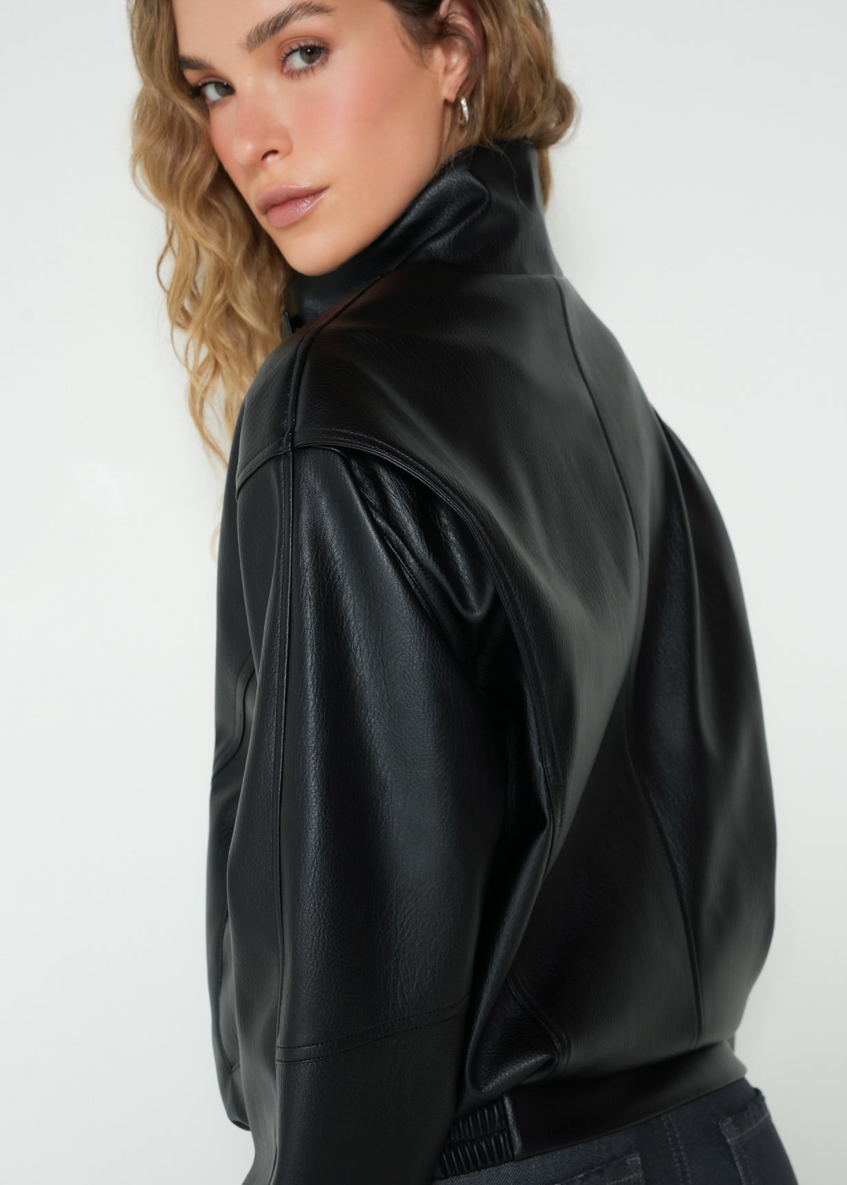 Chaqueta biker manga larga cuello alto - Negro 14_223H096_NEG193909_6