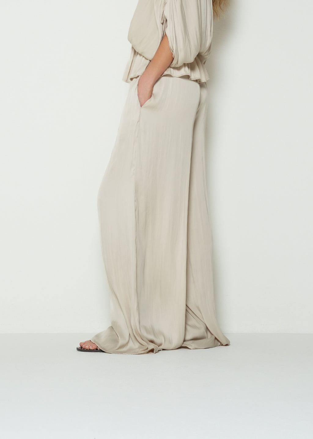 Pantalón wide leg - Beige 14_233H313_BEI141107_5