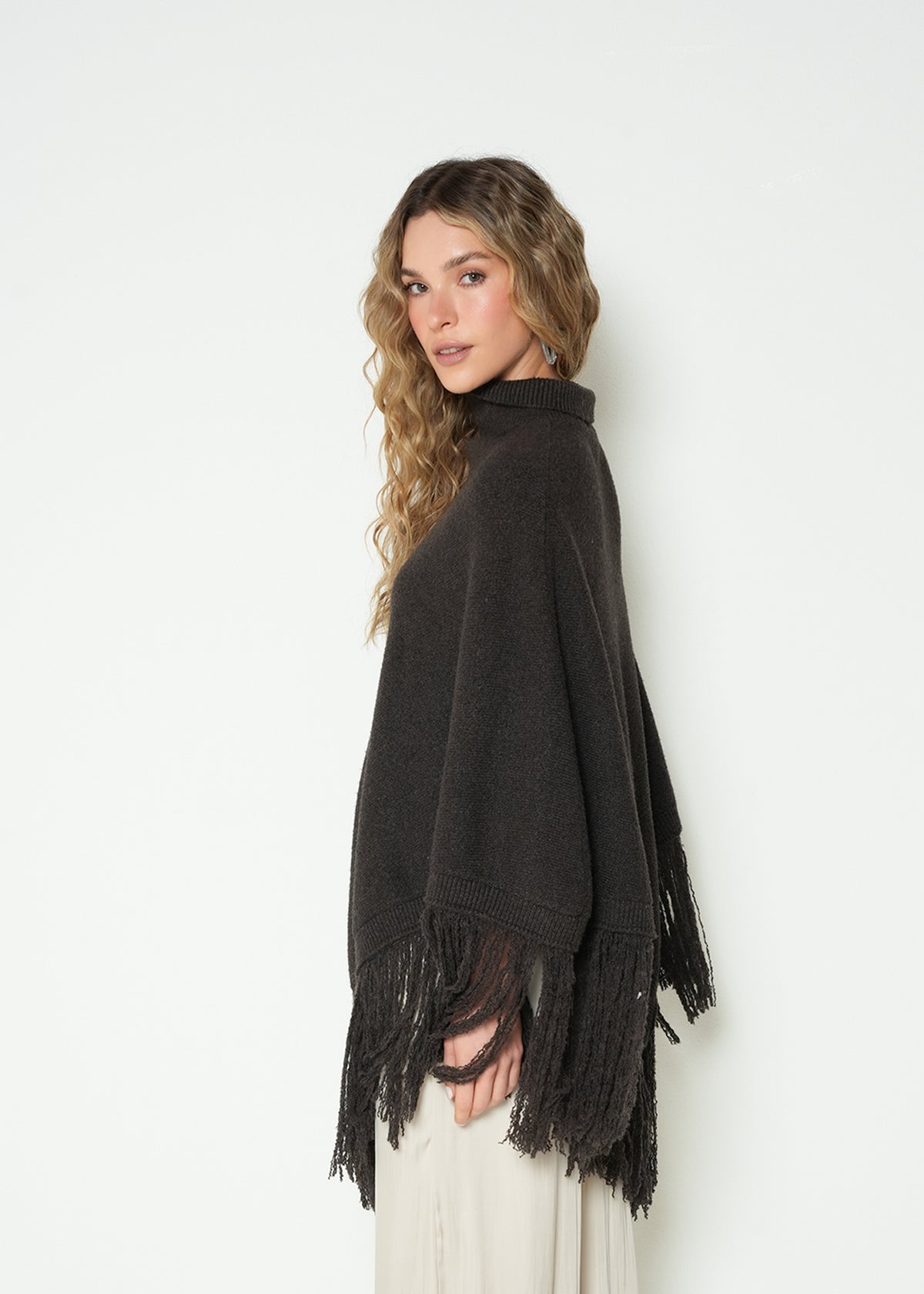 Tejido cuello alto trenzado - Cafe 14_283H013_CAF191101_5