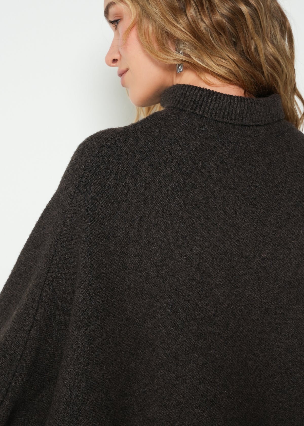 Tejido cuello alto trenzado - Cafe 14_283H013_CAF191101_6