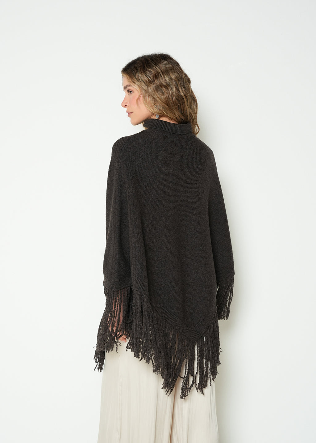 Tejido cuello alto trenzado - Cafe 14_283H013_CAF191101_7