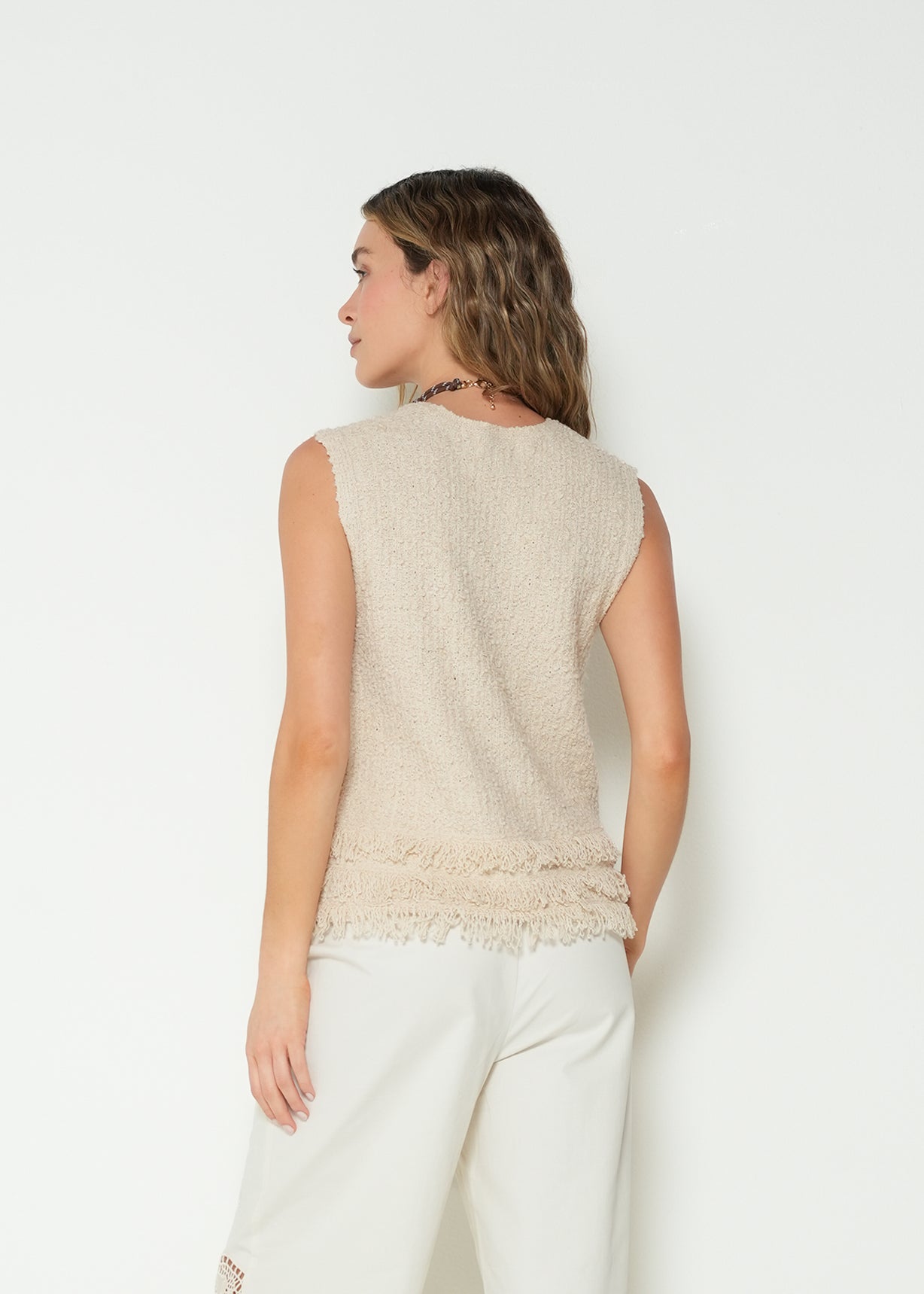 Tejido camisa sisa cuello redondo - Beige 14_283H014_BEI141107_7