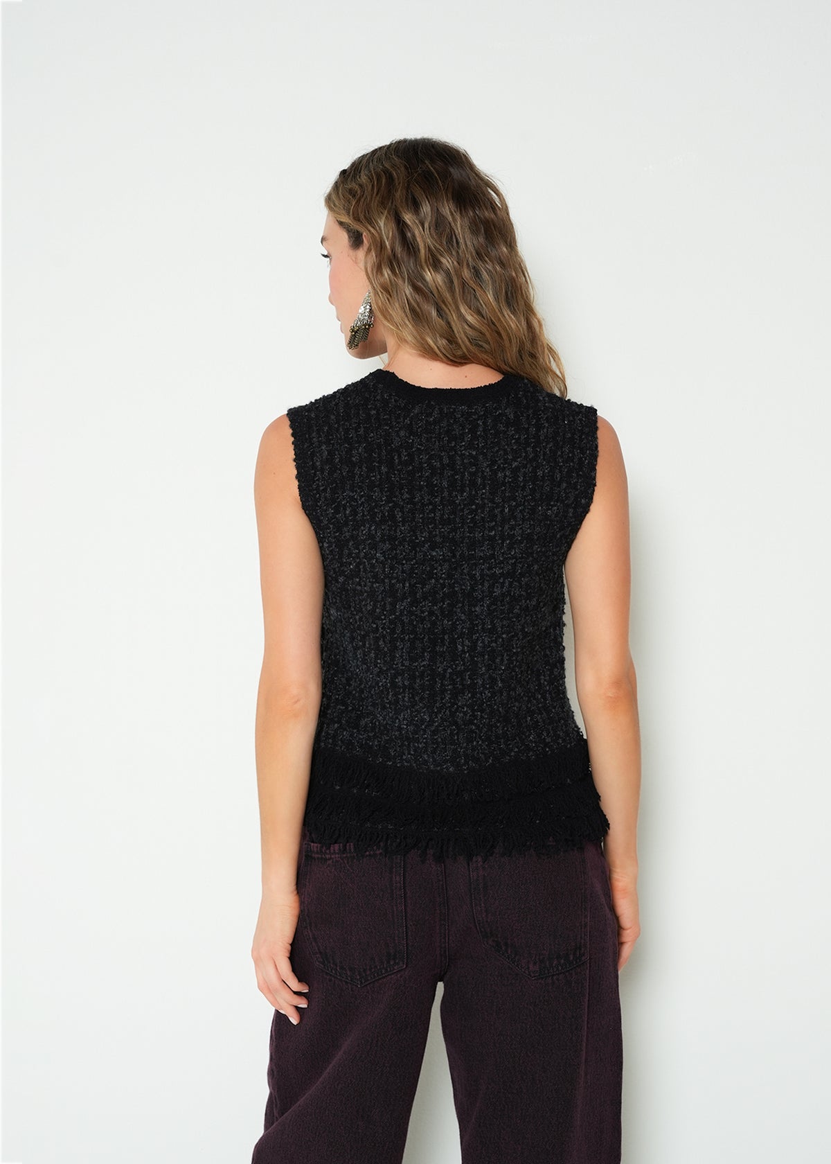 Tejido camisa sisa cuello redondo - Negro 14_283H014_NEG193909_7