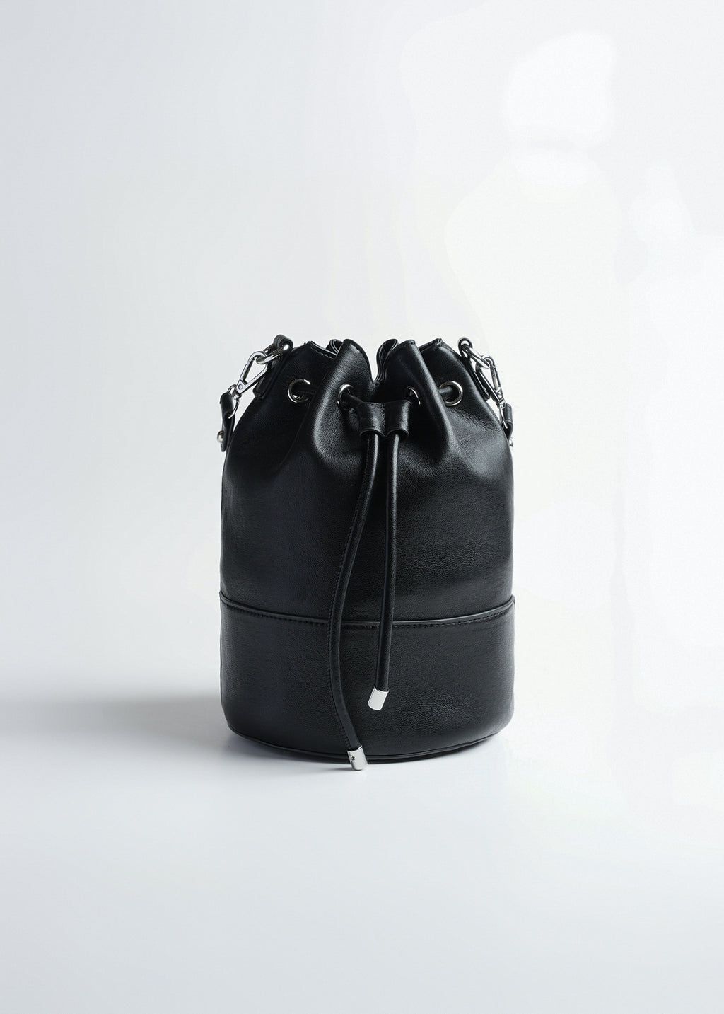Bolso tipo mochila - Negro 14_301H025_NEG193909_0