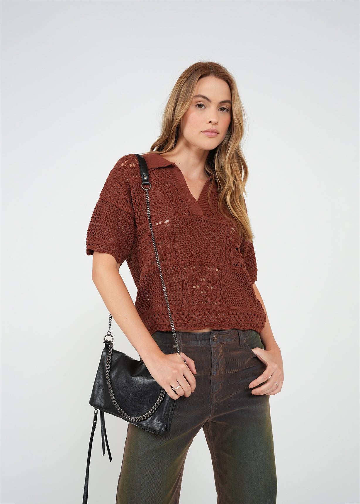 Bolso con cadena y cierre - Negro 14_302H020_NEG193909_3