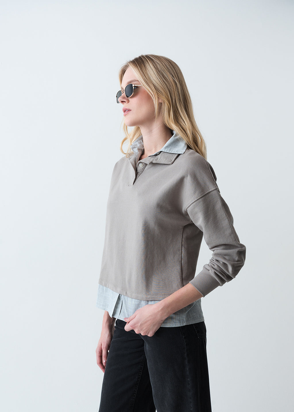 Camiseta manga larga con botones en cuello - Gris 14_403G047_GRI170205_7