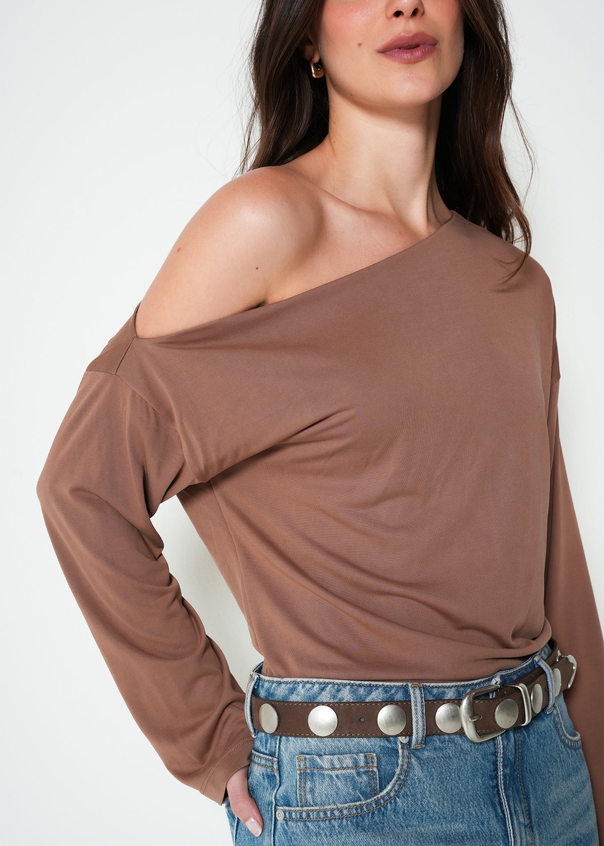 Camiseta oversize manga larga cuello asimétrico - Café 14_403H004_CAF181029_4