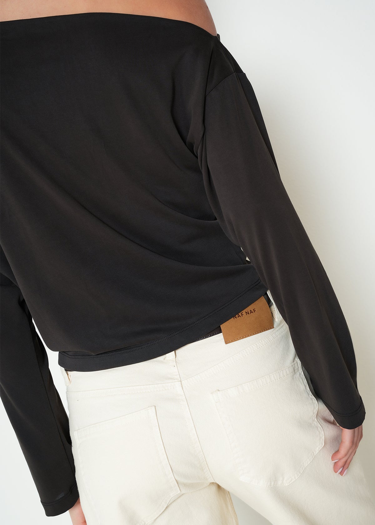 Camiseta oversize manga larga cuello asimétrico - Cafe 14_403H004_CAF191101_6