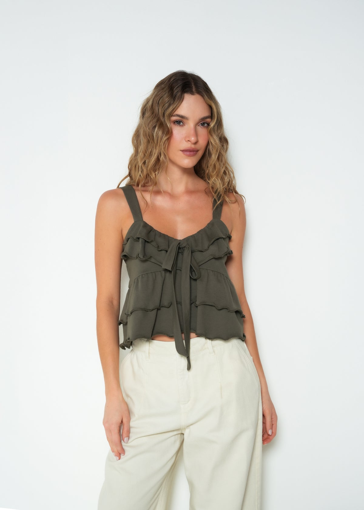 Camiseta regular sisa cuello en V - Verde 14_403H047_VER190515_0