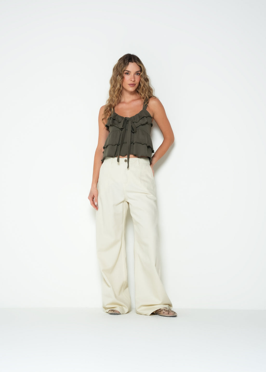 Camiseta regular sisa cuello en V - Verde 14_403H047_VER190515_7