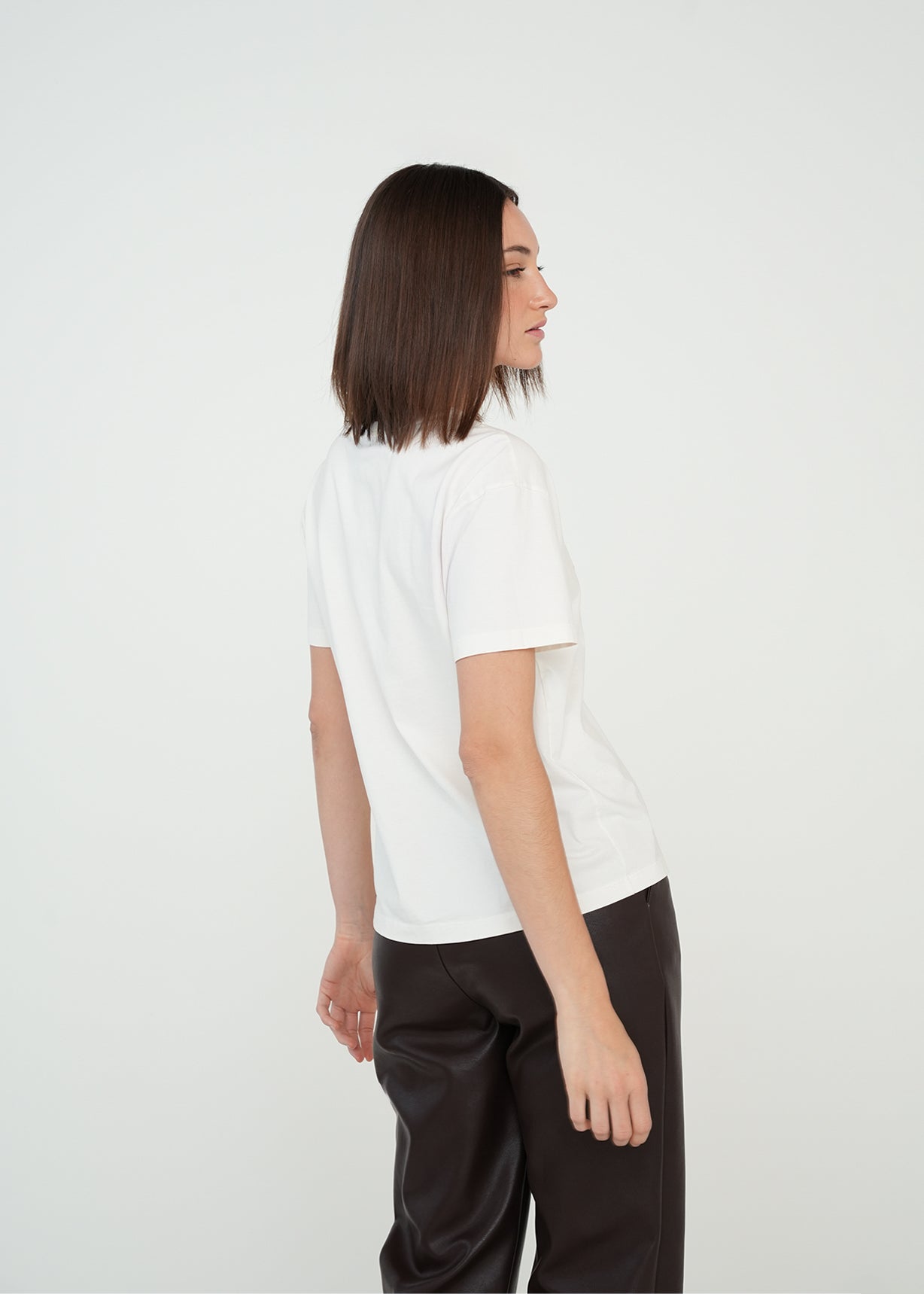 Camiseta con texto en lentejuelas - Crudo 14_409G002_CRU110105_5