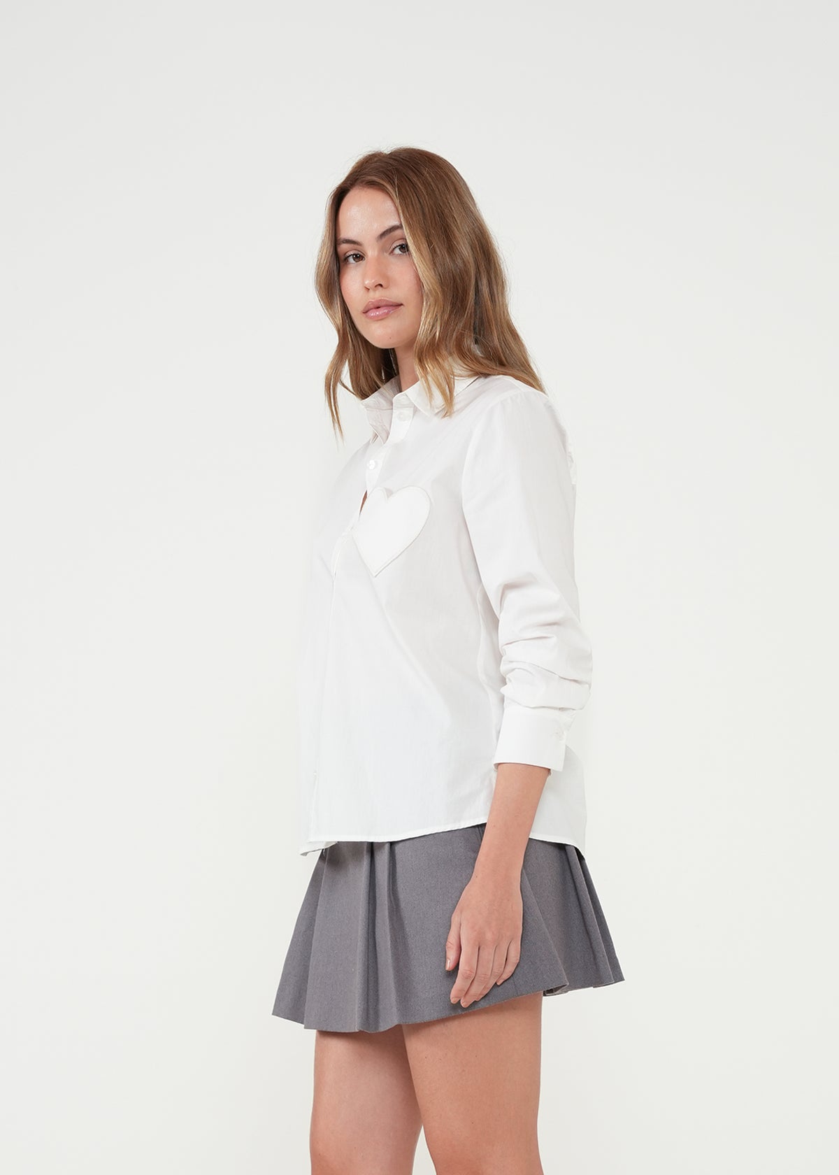 Camisa con corazón bordado - Crudo 14_411H344_CRU111001_3