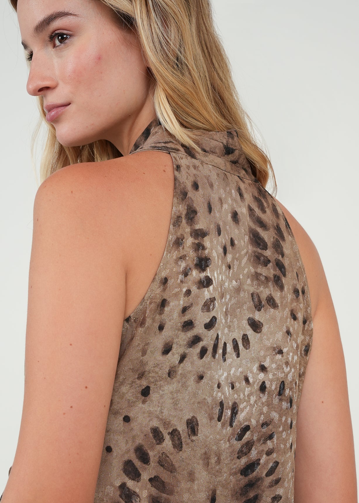 Camisa con diseño cruzado - Gris 14_412H331_GRI171109_6