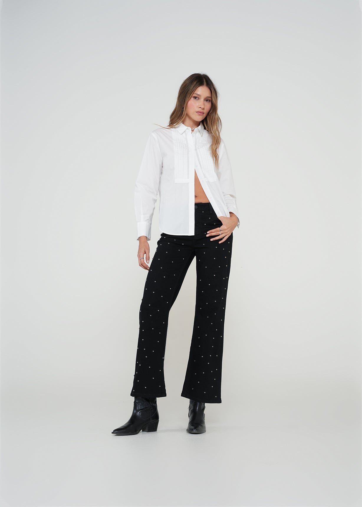 Camisa clásica con pliegues - Crudo 14_412H352_CRU111001_0