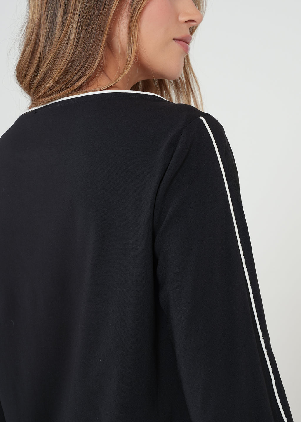 Camisa con líneas en contraste - Negro 14_412H364_NEG193909_6