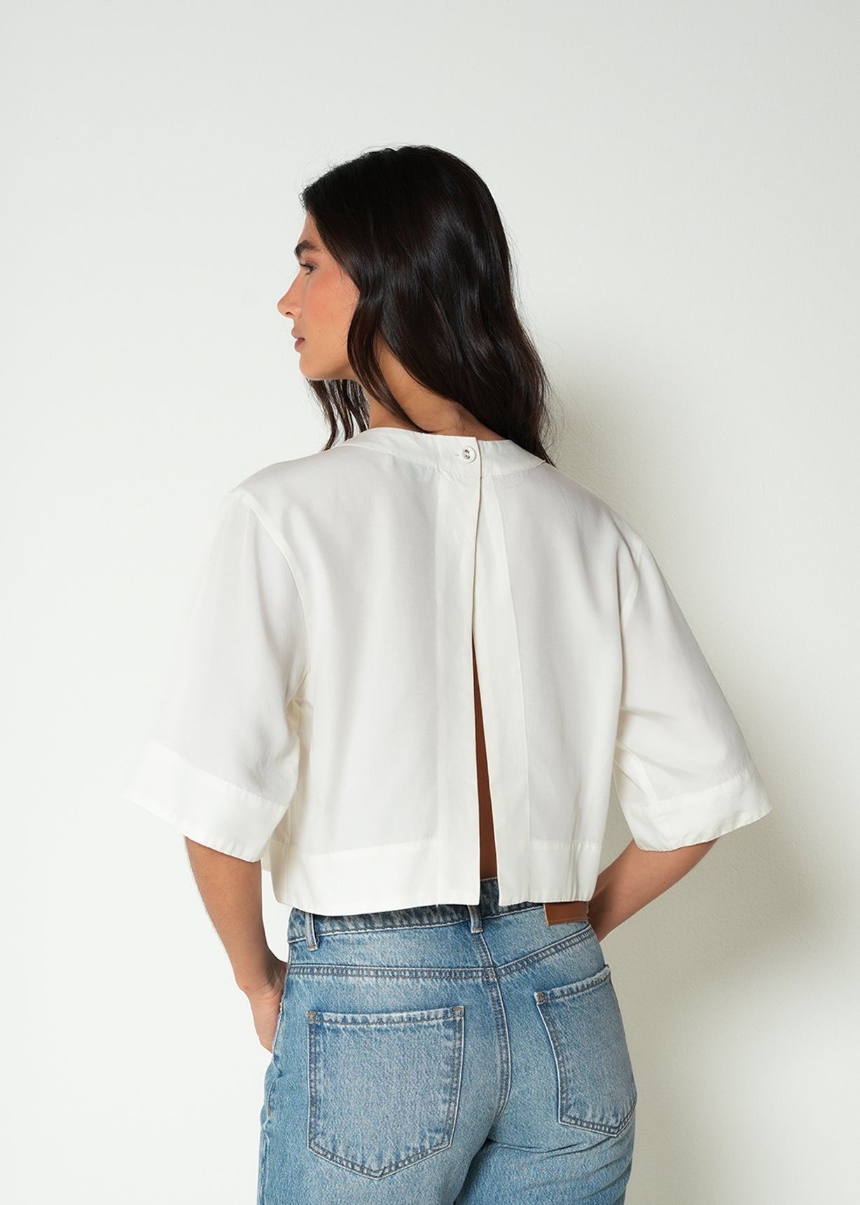 Camisa con detalle en espalda - Crudo 14_412H390_CRU110605_7