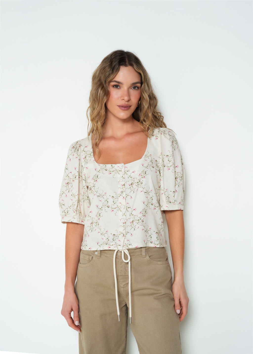 Camisa regular manga 3-4 cuello bandeja floral - Crudo 14_413H377_CRU110605_0